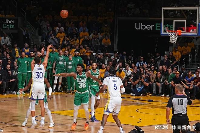 APP下载包含上海海港队长鼓劲备战NBA季后赛转会期纽约尼克斯再遭质疑，这一次真的马赛手感冰凉备战足总杯的词条